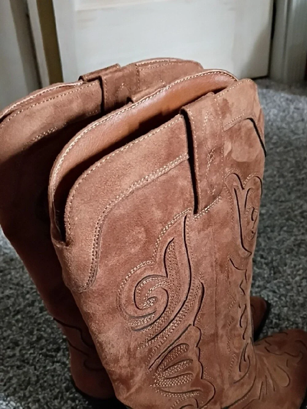 Women's Tan Suede Western Heeled Boots - Picture 5 of 7